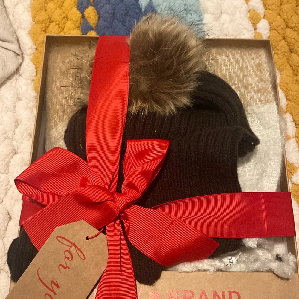 Lucky brand hat and scarf